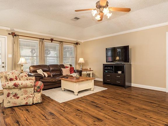 4th image of 106 W Wildwinn Dr