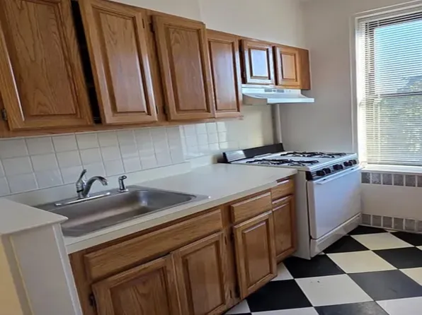 (undisclosed Address), Bronx, NY 10470