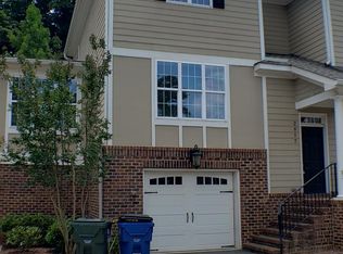 2817 Plumfield Pl, Raleigh, NC 27607