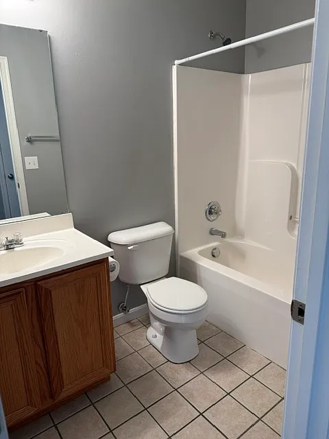 3 bed, 2.5 bath, $1,995 — Photo 4