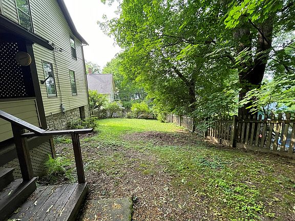 3rd image of 307 Orange St