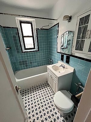 2nd image of 2325 Ocean Ave APT 1B