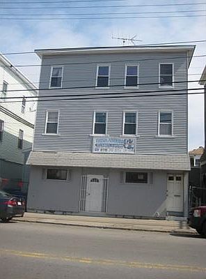 2nd image of 152-158 South Union St