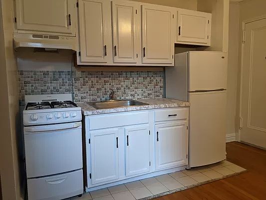 2nd image of 111-56 76th Dr #E8