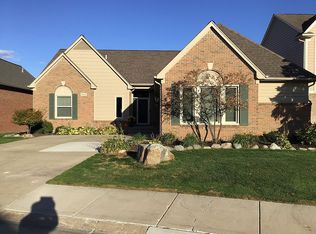 59672 Glacier Rdg S, Washington, MI 48094