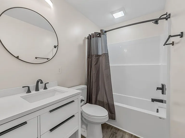 32 Beverly Hills Dr — Photo 24
