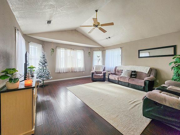 2nd image of 2510 Nickel Ave