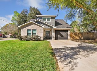 2201 Maple St, Liberty, TX 77575