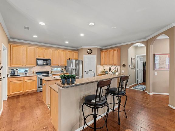 5th image of 23 Arcadia Way