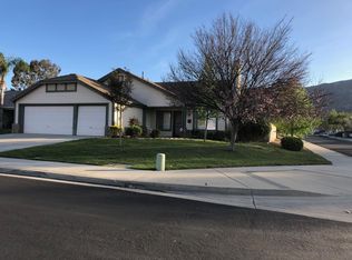 19395 Applewood Ct, Lake Elsinore, CA 92530