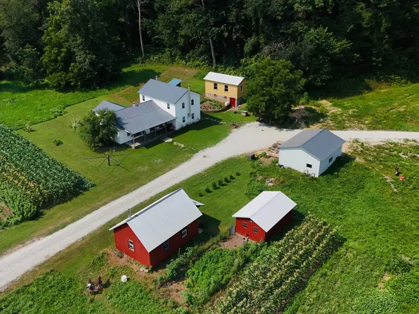 18395 Game Rd, Preston, MN 55965