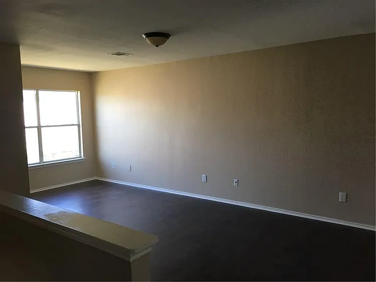 1203 Sheltie Ln — Photo 14