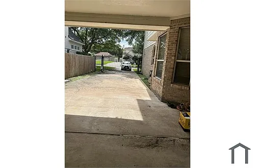 8505 Wyndham Village Dr Photo 1