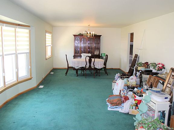 3rd image of 590 Dana Ave