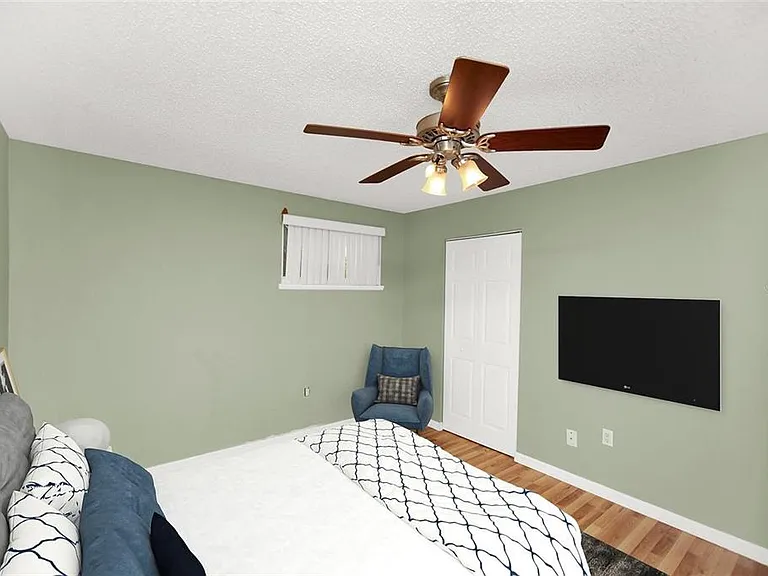 596 Orange Dr #150 — Photo 13