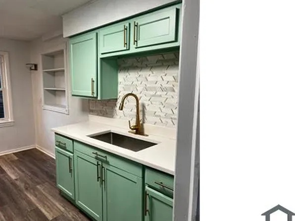 16209 Throckley Ave, Cleveland, OH 44128