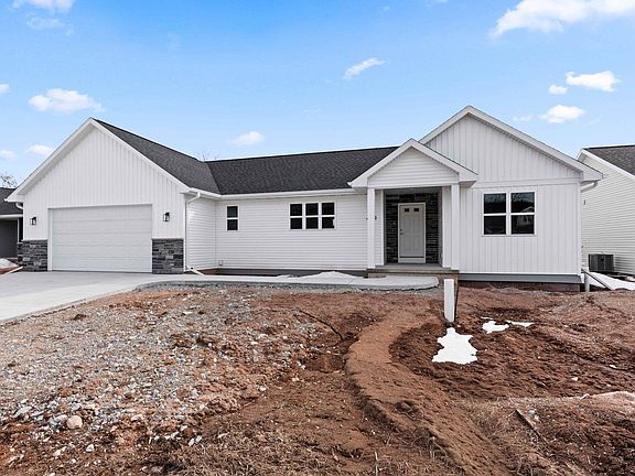 2nd image of N9278 Constellation Dr