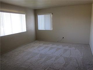 4th image of 2313 Mountain View Dr