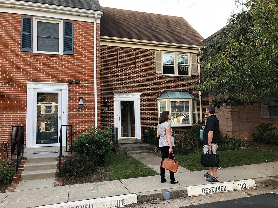 1st image of 2220 N Tuckahoe St