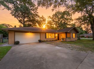 700 Barbara St, Tomball, TX 77375