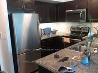 25 Lower Simcoe St #812, Toronto, ON M5J3A1