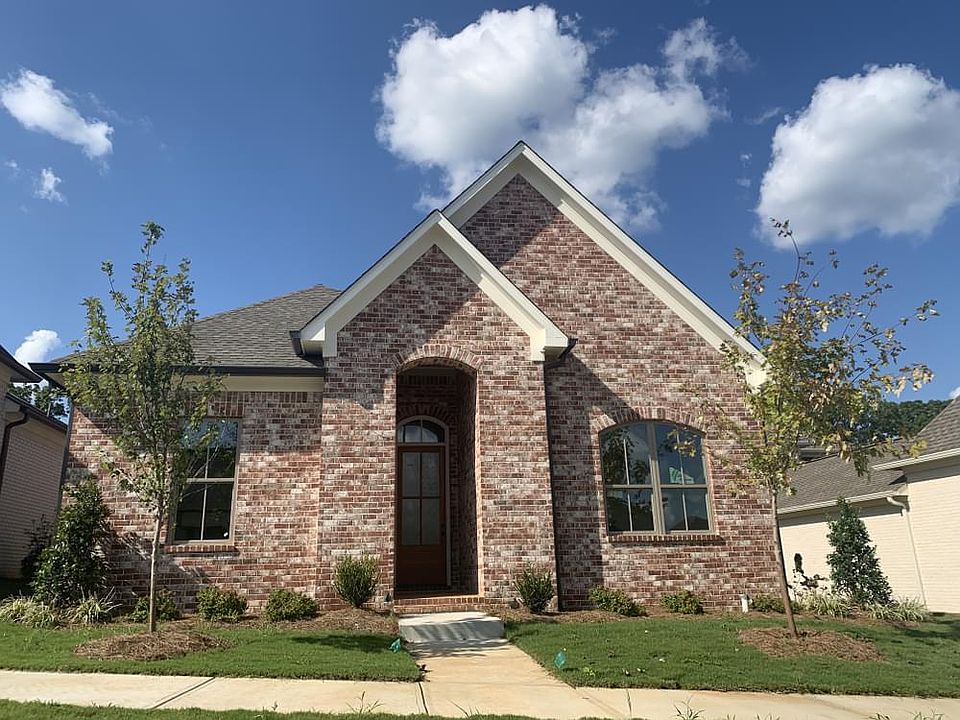 2nd image of 155 Mulberry Ln