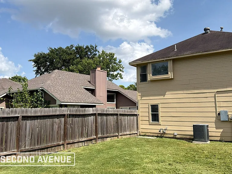 8502 Elm Lake Dr — Photo 6
