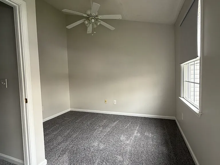 525 Beaverview Dr #525 — Photo 6
