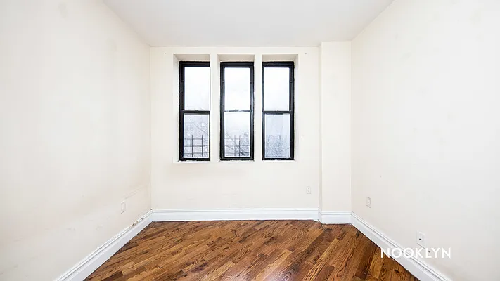 Rented by Nooklyn NYC LLC | media 9