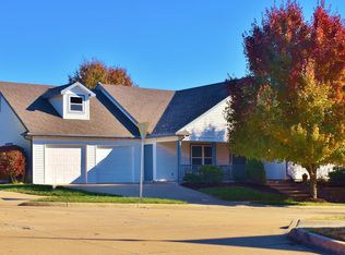 4113 Compton Rd, Columbia, MO 65203