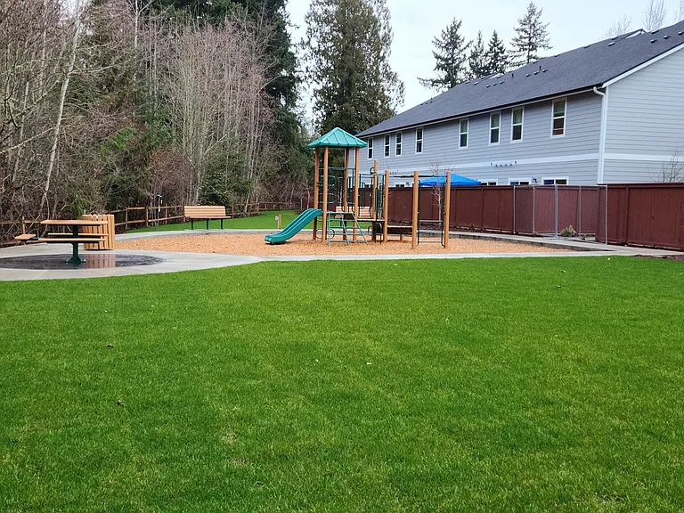 14916 Canyon Rd E — Photo 24