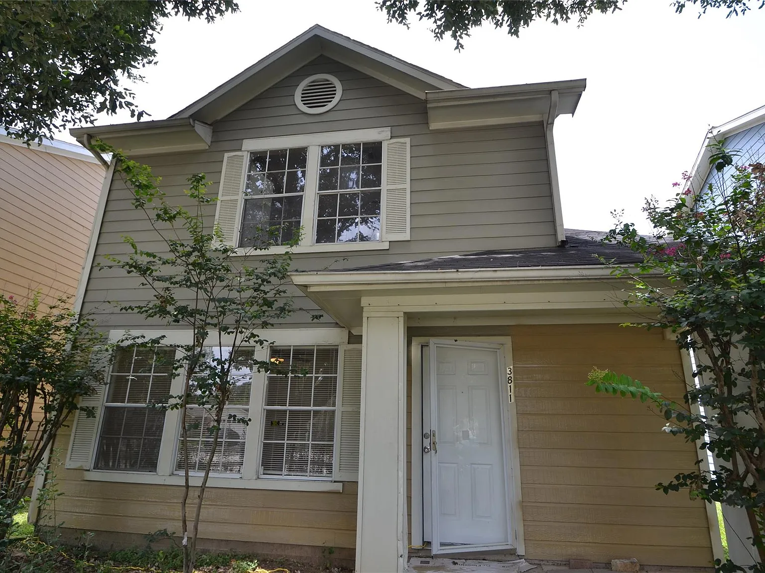 3 bed, 2.0 bath, 1392 sqft, $1,650 — Photo 2