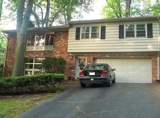 6503 Jay Miller Dr, Falls Church, VA