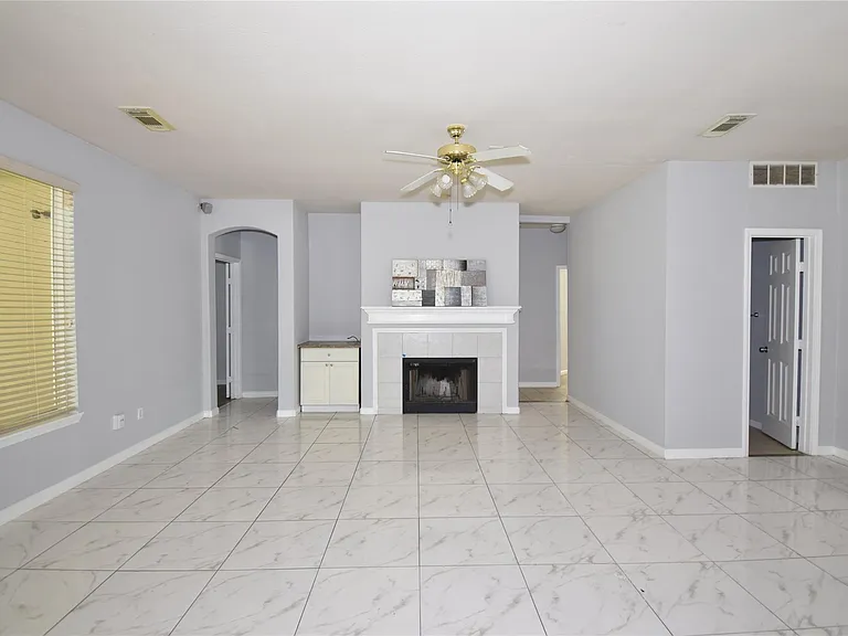 20703 Whitevine Way — Photo 9