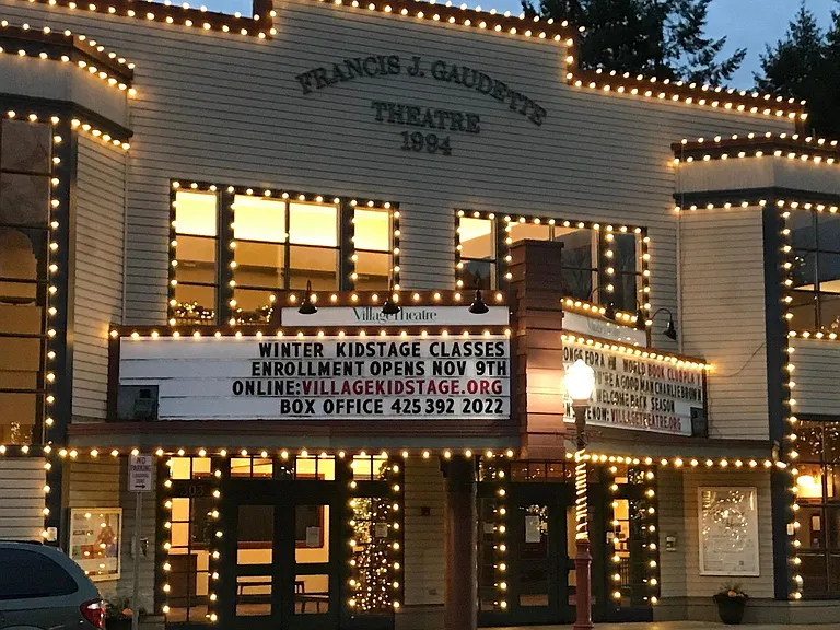 live theater a stroll away