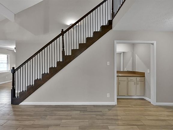 4th image of 19602 Stillhouse Dr