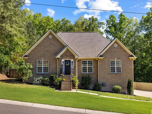 105 Olivia Dr, Trussville, AL 35173