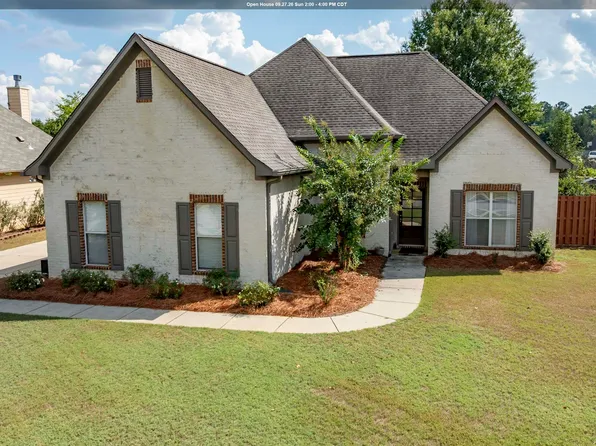 633 Barkley Cir, Alabaster, AL 35007