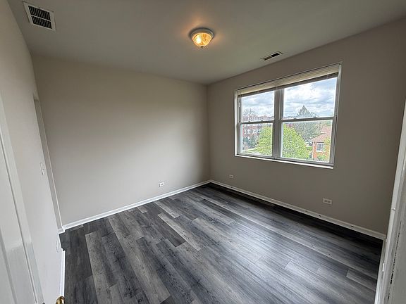 5th image of 7952 S Carpenter St #3