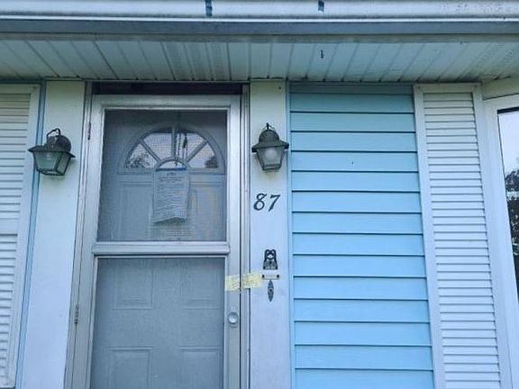 3rd image of 87 Westwood Pkwy