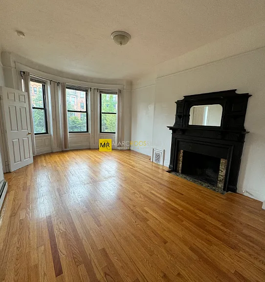 587 Beacon St #2 — Photo 1