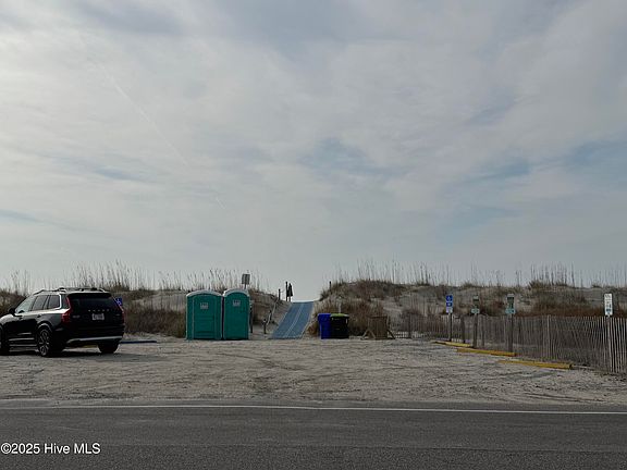 4th image of 221 NE 55th Street