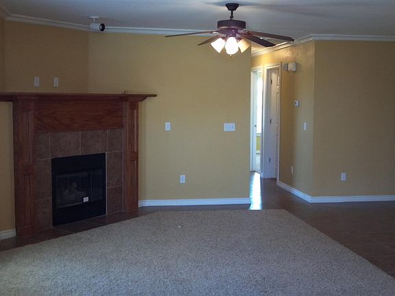 Living Room w/Gas Fireplace