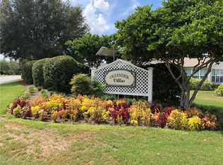 947 Ridgeville Rd, The Villages, FL 32162