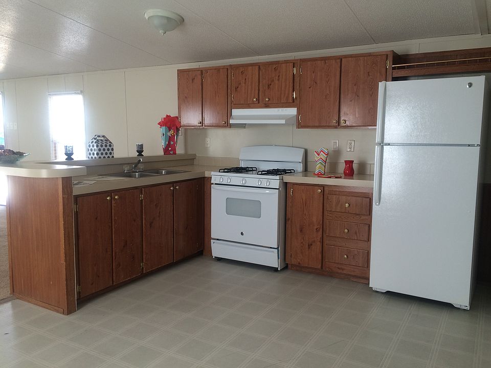 2nd image of 12400 Rojas Dr Trlr 225
