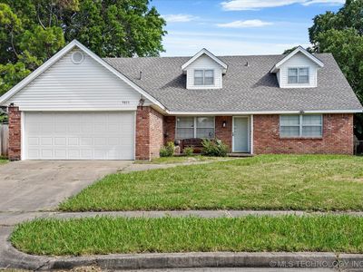 9013 E 26th Pl, Tulsa, OK, 74129