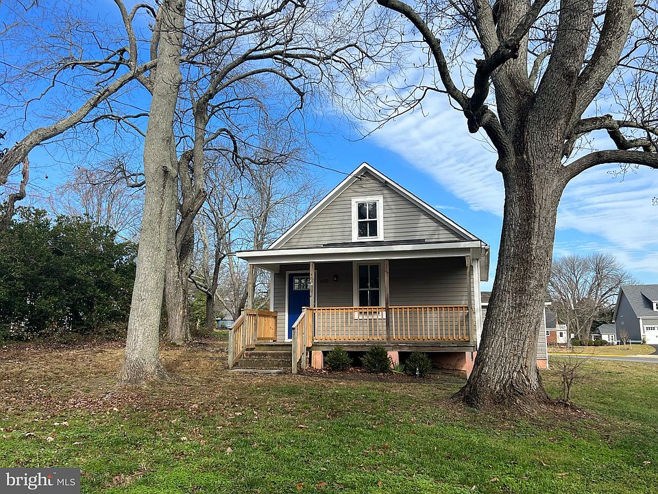 1st image of 622 Forbes St