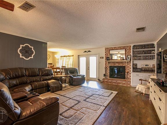 4th image of 1342 Piedmont Dr