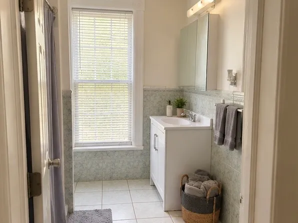 13 Division St APT 3, Glens Falls, NY 12801