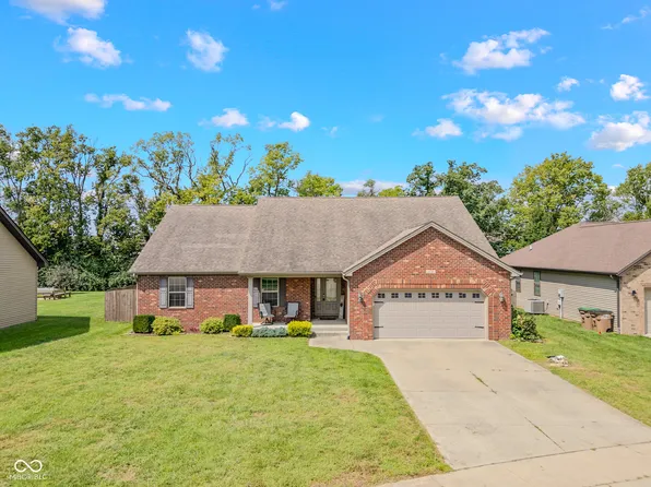 4328 Westminster Ct, Columbus, IN 47201
